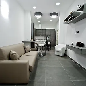 https://la-casa-delle-zie.lecce-hotels.com